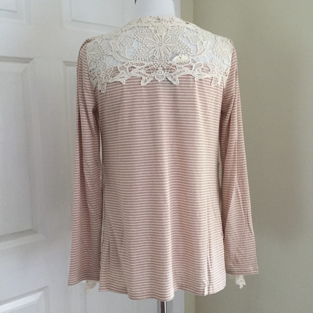❗️LAST❗️Trapeze Top with Crochet Lace - Picture 4 of 7